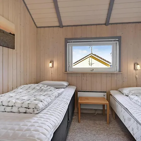 Holiday home Lovely In With Kitchen Glesborg