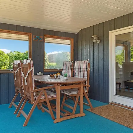 Feriehus Lovely In With Kitchen *